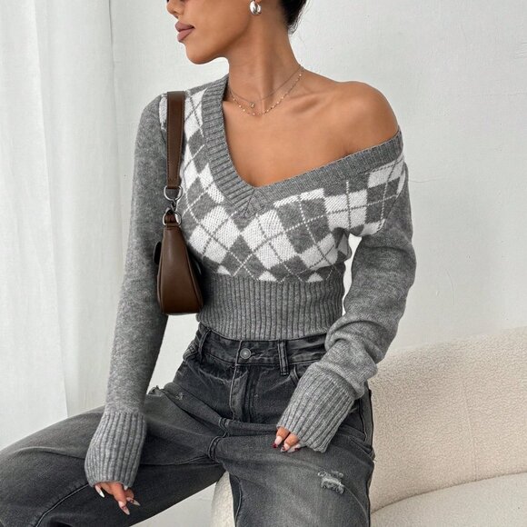 Multicolor Casual Women's Argyle Pattern V-Neck Slim Fit Crop Pullover - Picture 3 of 7